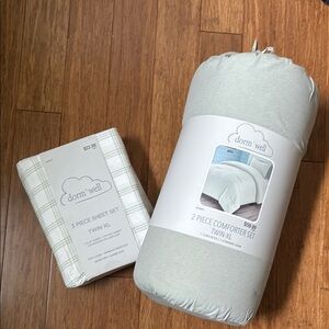 NEW Twin XL Comforter Set and Twin XL Sheet Set in Light Green